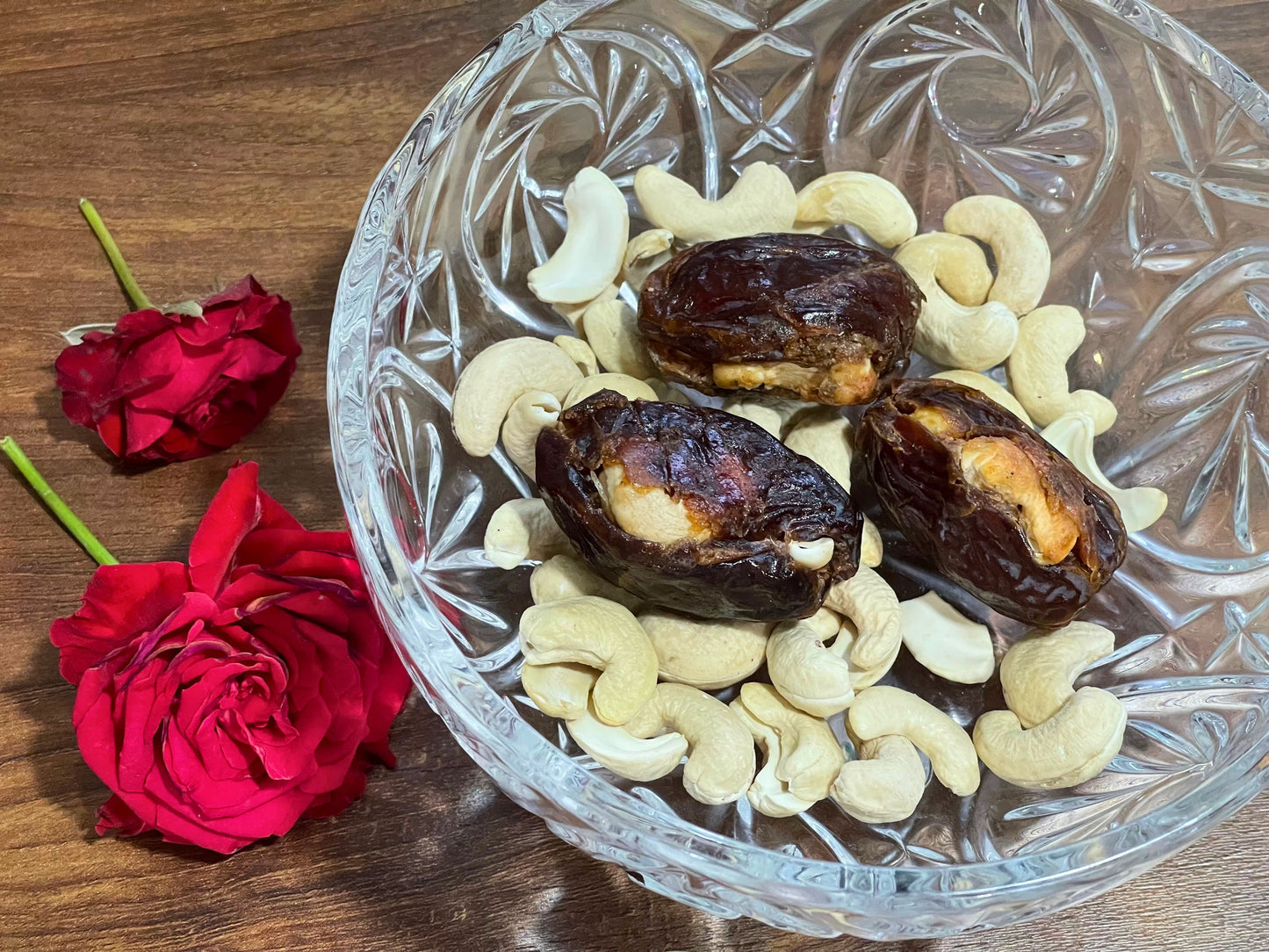 Cashew Medjool Dates