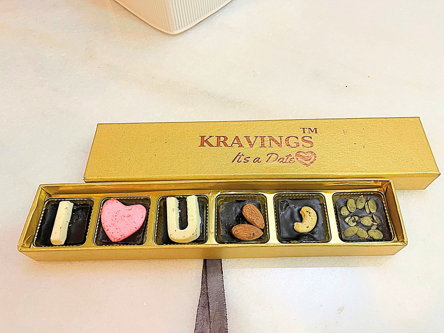 Gift Pack Date Chocolate with custom message